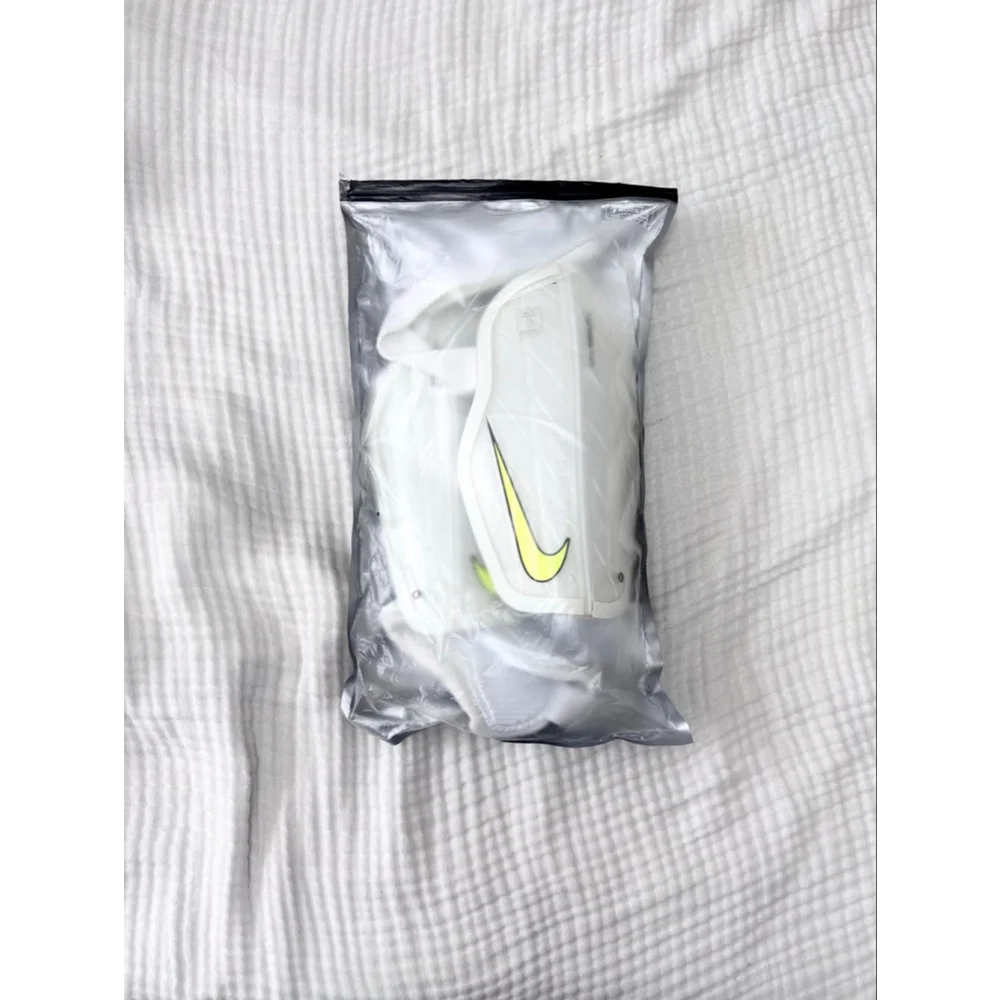 Men's Nike Protegga Flex Shin Guards White Yellow - Picture 6 of 7